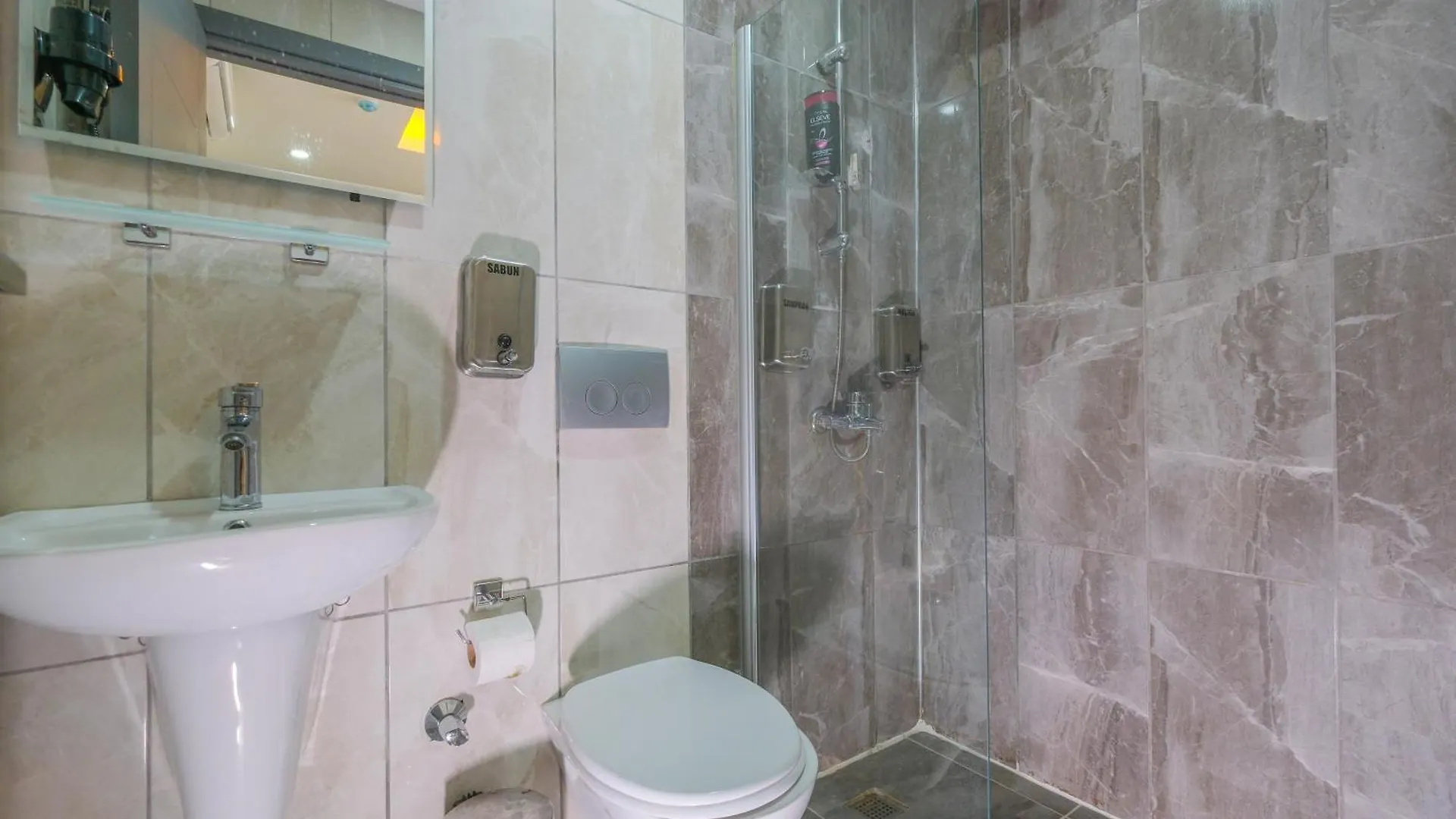 Minimalist Suit Otel Istanbul Hotel