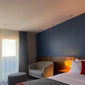 Hotel Express Istanbul-altunizade By Ihg, Istanbul